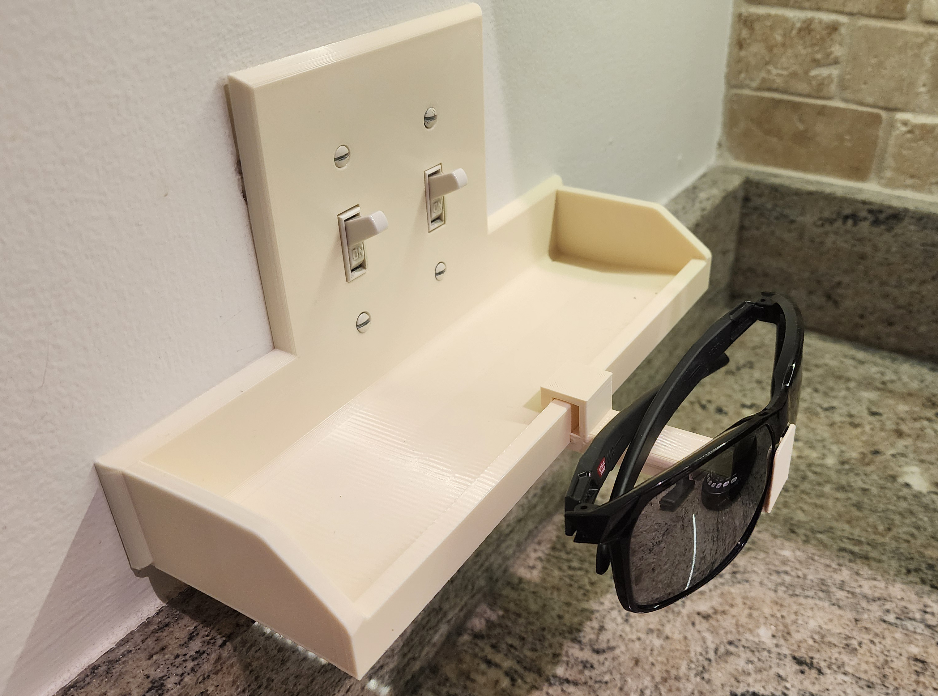 Tecton Nook™ – Eyewear Dock Module