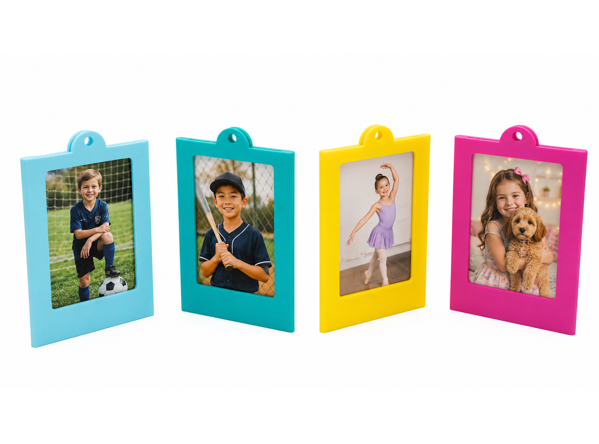 Tecton Gallery™ – Hanging Wallet Photo Frames (4-Pack)